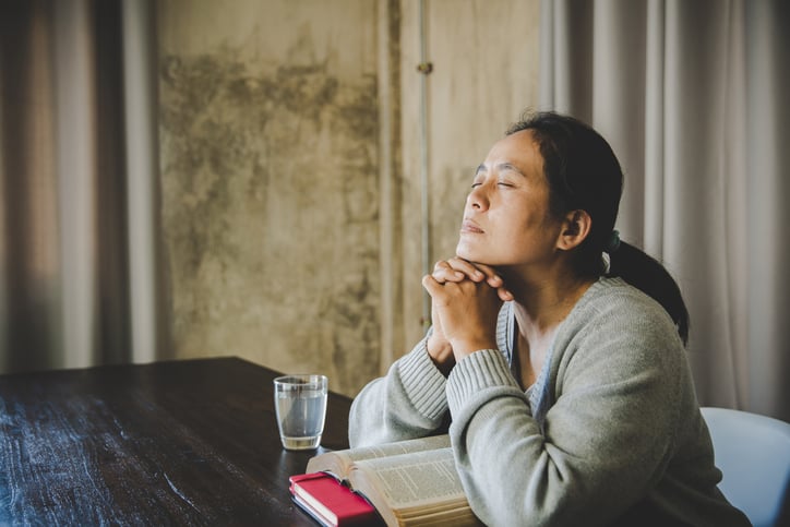 10 "Releasing Stress Prayers" to Clear Your Mind